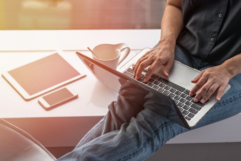 Man using a laptop