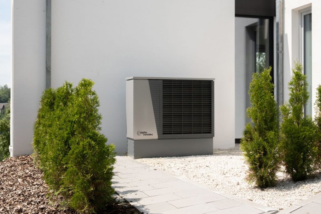 How to Save Energy in HVAC Systems: Practical Tips for Lower Bills